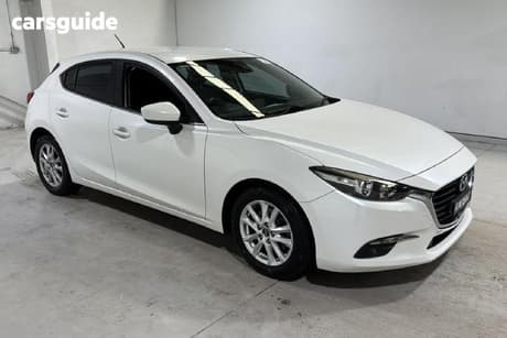White 2016 Mazda 3 Hatchback Maxx