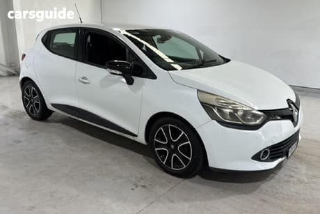 White 2015 Renault Clio Hatchback Expression