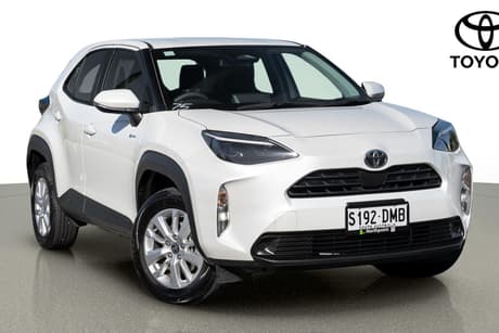 White 2024 Toyota Yaris Cross Wagon Gx Hybrid