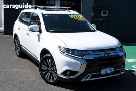 White 2019 Mitsubishi Outlander Wagon Exceed 7 Seat (Awd)