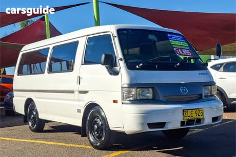 White 2004 Mazda E2000 Van (Lwb)