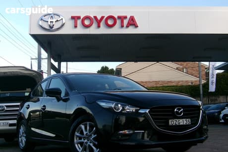 Black 2018 Mazda 3 Hatchback Maxx Sport