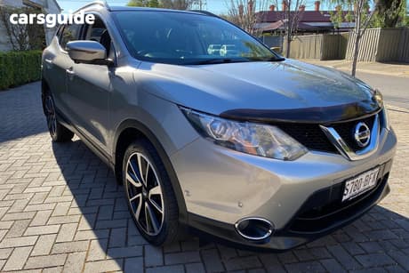 Silver 2014 Nissan Qashqai Wagon Ti (4X2)