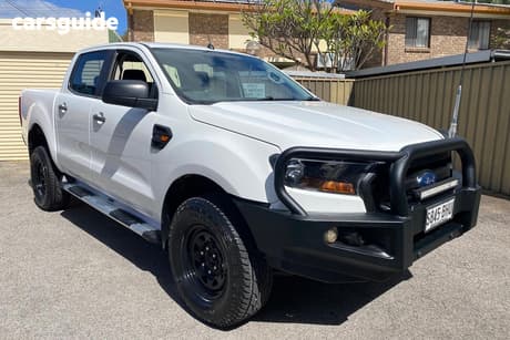 White 2015 Ford Ranger Super Cab Chassis Xl 3.2 (4X4)