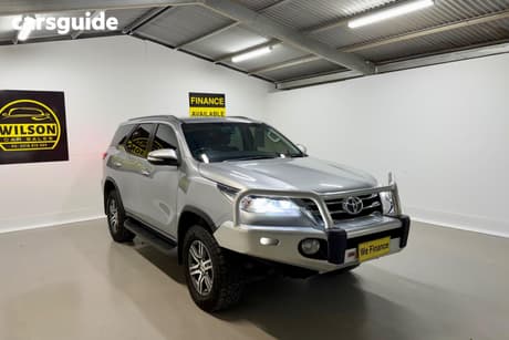 Silver 2015 Toyota Fortuner Wagon Gxl