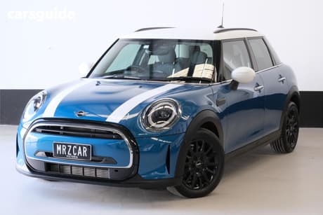 Blue 2022 Mini Cooper Hatchback Classic 5D Hatch