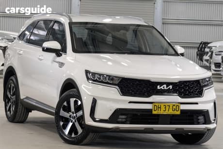White 2022 Kia Sorento Wagon Sport 7 Seat