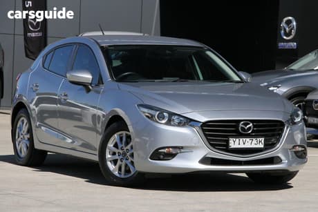 Silver 2018 Mazda 3 Hatchback Maxx Sport