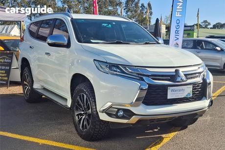 White 2017 Mitsubishi Pajero Sport Wagon Glx (4X4) 5 Seat