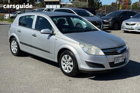 Silver 2007 Holden Astra Hatchback Cd