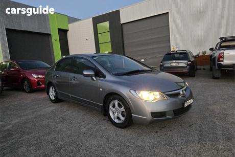 Silver 2006 Honda Civic Sedan Vti-L