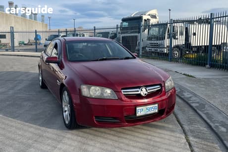 Burgundy 2007 Holden Commodore Sedan Lumina