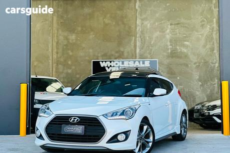 White 2017 Hyundai Veloster Coupe Sr Turbo