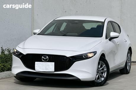 White 2024 Mazda 3 Hatchback G20 Pure
