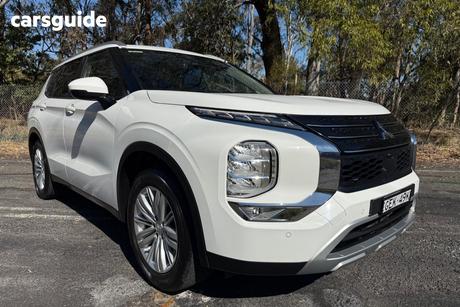 White 2024 Mitsubishi Outlander Wagon Ls 7 Seat (2Wd)