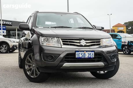 Grey 2015 Suzuki Grand Vitara Wagon Navigator (4X2)