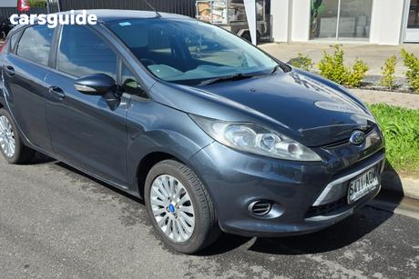 Blue 2011 Ford Fiesta Hatchback Lx