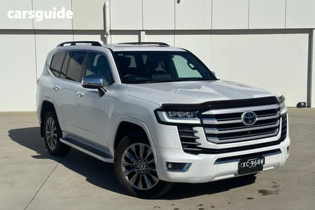 White 2023 Toyota Landcruiser Wagon Lc300 Sahara Zx (4X4)