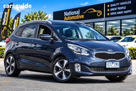Blue 2014 Kia Rondo Wagon Platinum