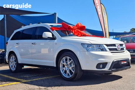 White 2014 Fiat Freemont Wagon Lounge