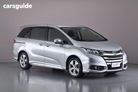 Silver 2019 Honda Odyssey Wagon Vti