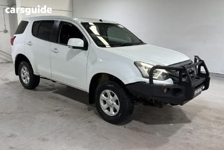 White 2017 Isuzu MU-X Wagon Ls-M (4X2)