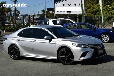 Silver 2018 Toyota Camry Sedan Sx