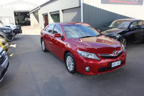 Red 2011 Toyota Camry Sedan Luxury Hybrid