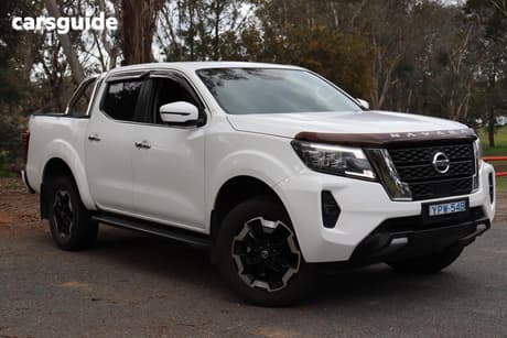 White 2020 Nissan Navara Dual Cab Pick-up St-X (4X4) Leather/No Sunroof