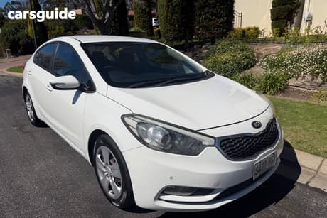 White 2015 Kia Cerato Sedan S