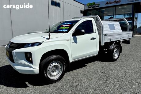 White 2019 Mitsubishi Triton Cab Chassis Glx