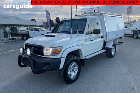 White 2018 Toyota Landcruiser Cab Chassis Gx (4X4)