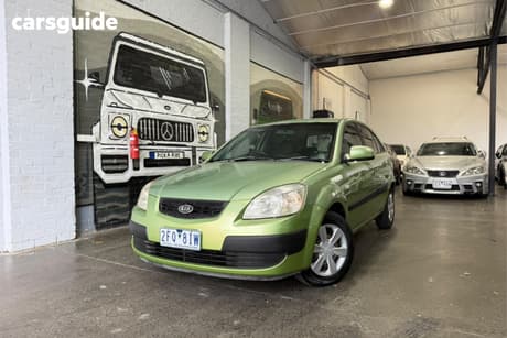 Green 2007 Kia RIO Hatchback Ex