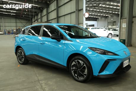 Blue 2024 MG MG4 Hatchback Excite 51