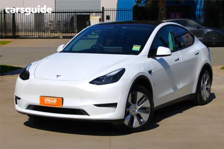 White 2024 Tesla Model Y Wagon Rear-Wheel Drive