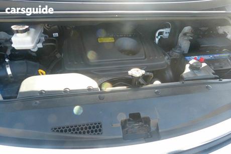 White 2015 Hyundai Imax Wagon