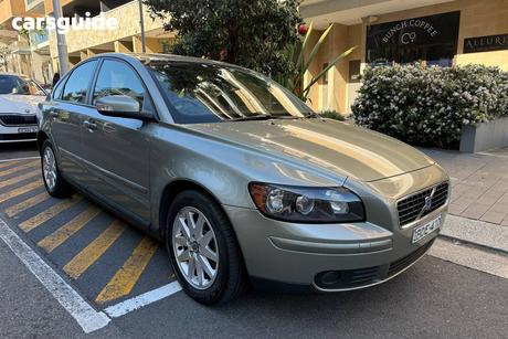 Silver 2006 Volvo S40 Sedan 2.4