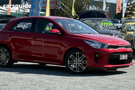Red 2020 Kia RIO Hatchback Sport