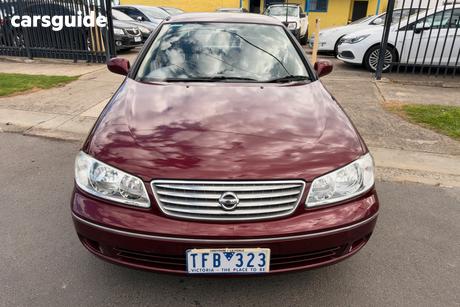 Burgundy 2004 Nissan Pulsar Sedan St