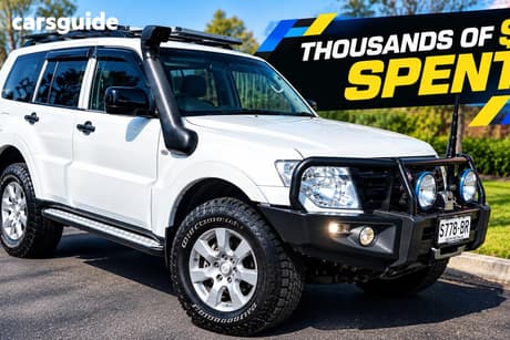 White 2015 Mitsubishi Pajero Wagon Glx Lwb (4X4)
