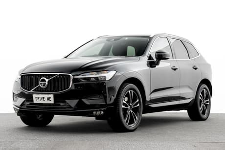 Black 2021 Volvo XC60 Wagon T5 Momentum (Awd)
