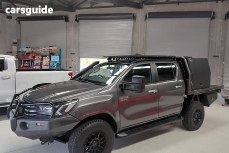 Grey 2016 Toyota Hilux Dual Cab Chassis Sr (4X4)