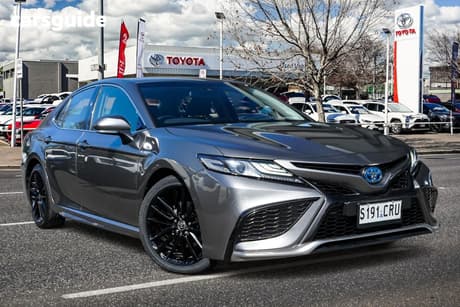 Silver 2022 Toyota Camry Sedan Sx Hybrid