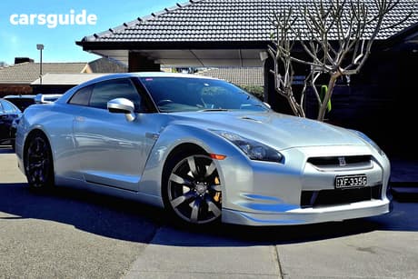 Silver 2008 Nissan GT-R Coupe PREMIUM