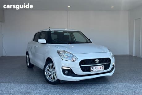 White 2023 Suzuki Swift Hatchback Gl Shadow