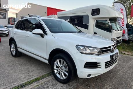 White 2013 Volkswagen Touareg Wagon 150 Tdi