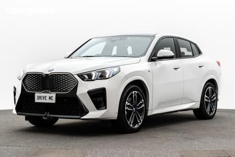 White 2024 BMW IX2 Wagon Xdrive30 M Sport