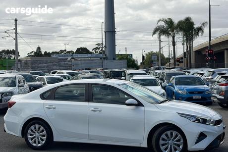 White 2021 Kia Cerato Sedan S