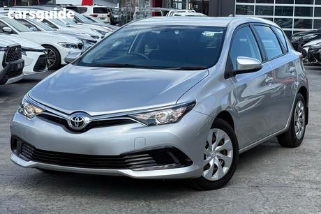 Silver 2018 Toyota Corolla Hatchback Ascent