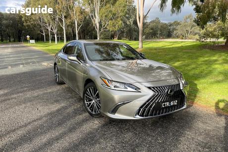Silver 2023 Lexus ES300H Sedan Luxury (Hybrid)